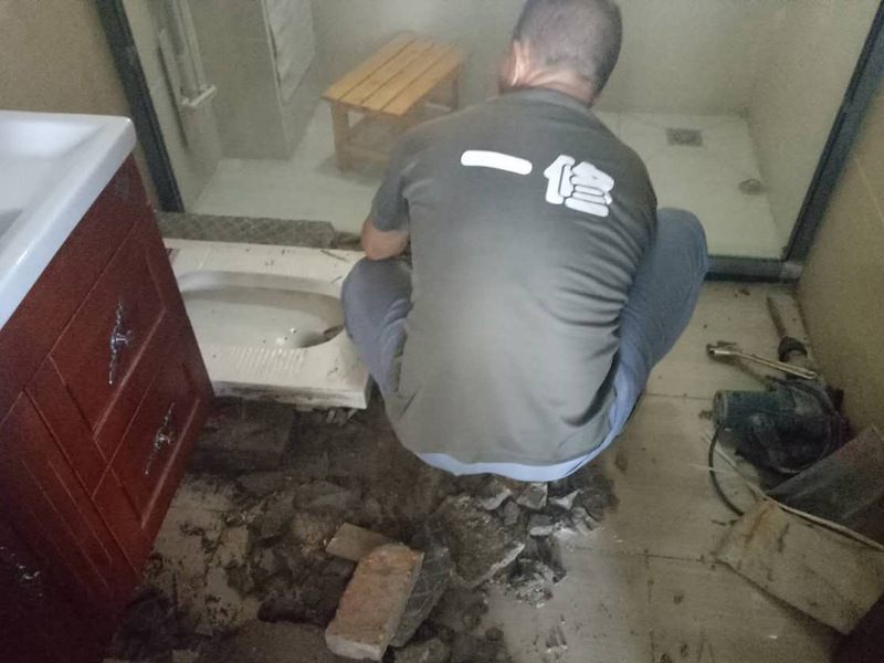 清水房不裝修如何設(shè)計,新買的清水房無錢裝修，怎么裝修可以住人