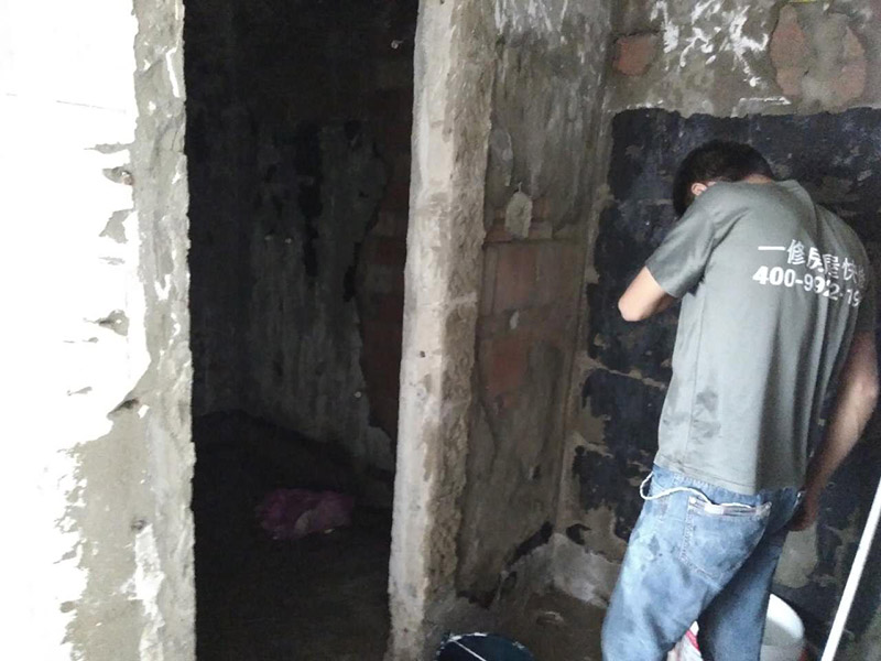 廚衛(wèi)地面找平，墻面抹灰