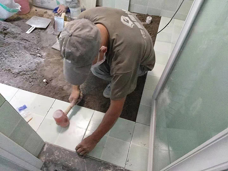 哪家婁底房屋維修公司施工質量好，婁底瓷磚開裂修補多少錢