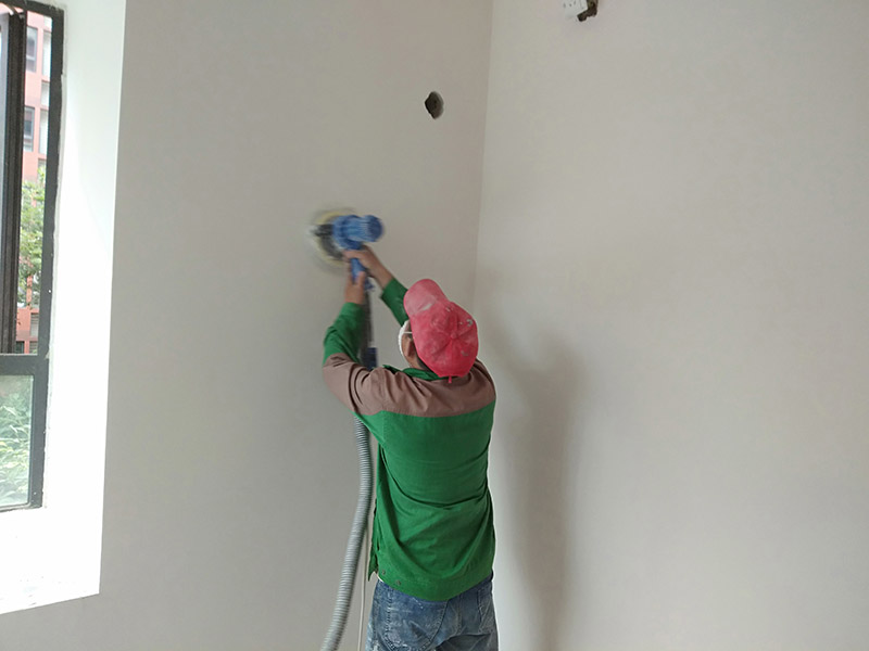 不了解墻面開裂如何修補別著急，2種情況5個步驟全搞定