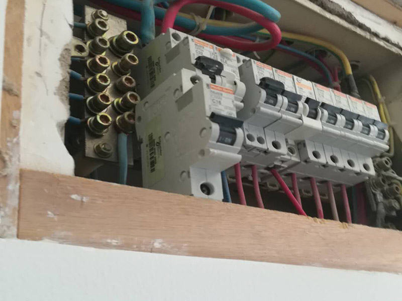 佛山泥瓦工師傅_佛山泥瓦工在哪里找活_佛山泥瓦工多少錢一天