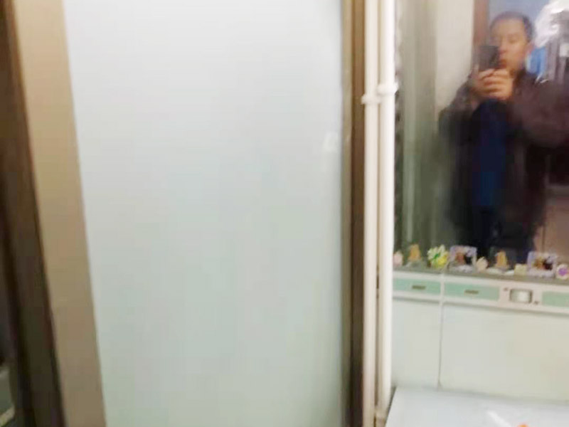 明管安裝維修：第一步是測(cè)量，確定線管和一級(jí)配電箱的固定點(diǎn)位。第二步是加工我們所需要的線管。第三步是線管的安裝和固定。第四步是管路進(jìn)入線盒或者是線盒。