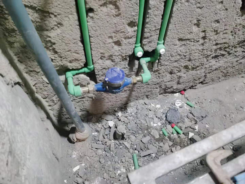 上海家庭水管漏水維修，上海室內(nèi)水管修理，上海廚衛(wèi)水管漏水處理