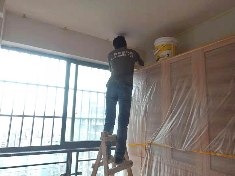 墻面修補(bǔ)刮膩子