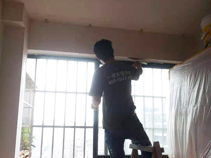 墻面修補(bǔ)刮膩子