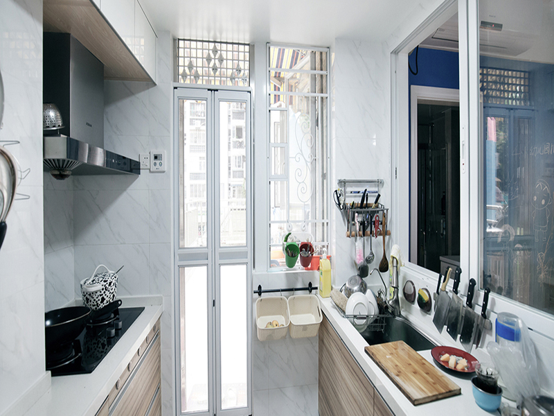 南京伸縮門維修常見故障，南京伸縮門的優(yōu)勢