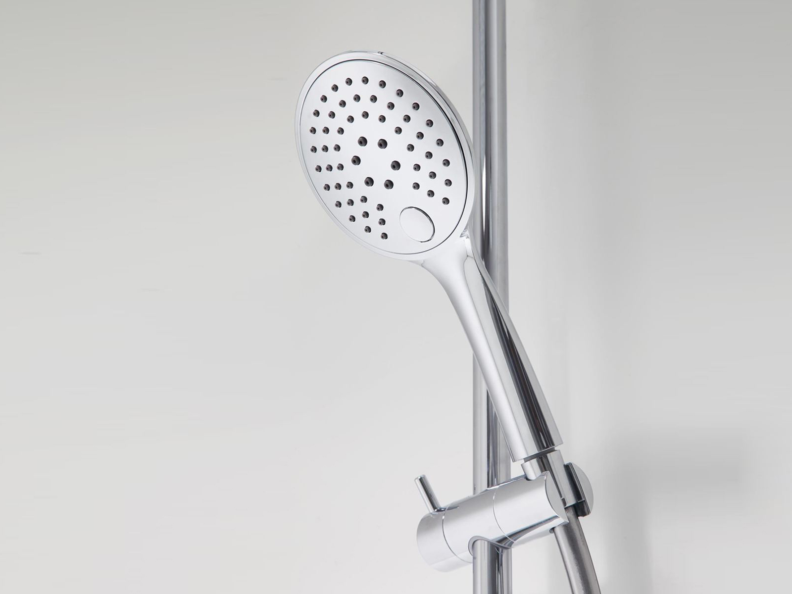 不同的花灑漏水原因都有對應(yīng)的花灑維修方法，無法維修時建議更換