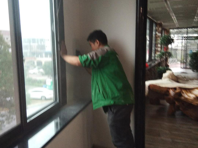 重慶窗戶滲水怎么辦，重慶窗戶怎么安裝不漏水