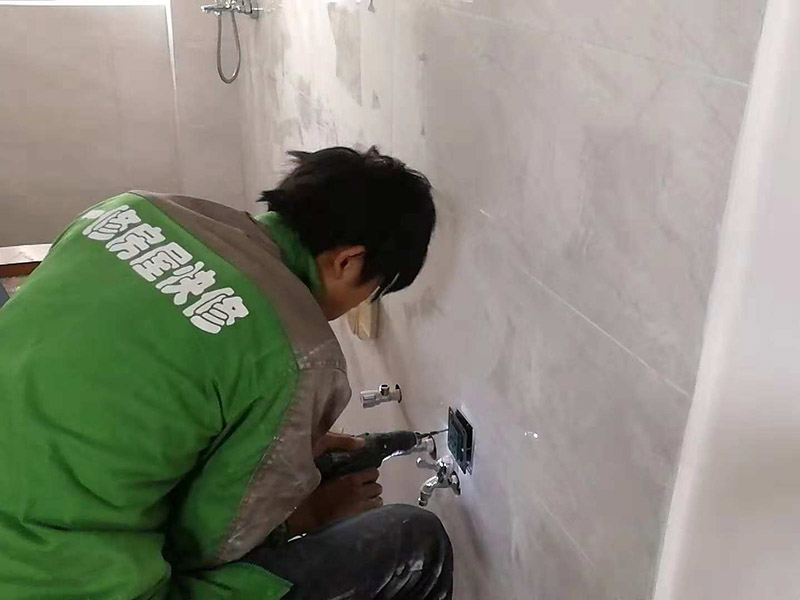 地板磚壞了怎么修復(fù),地磚不換又實(shí)在不行，怎么辦呢？地磚壞了怎么辦？