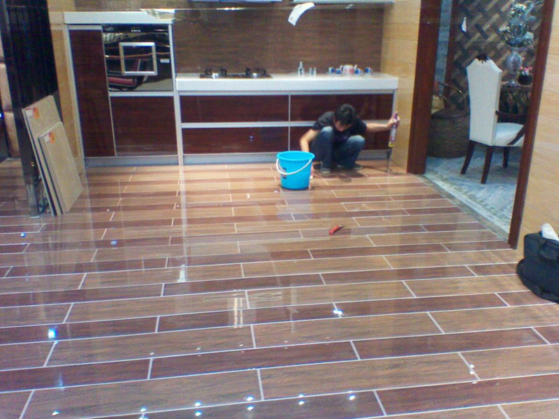 瓷磚美縫好處多，防水耐磨不沾臟污易清