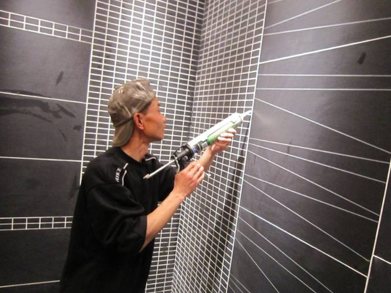 瓷磚美縫多少錢一平米？瓷磚美縫施工步