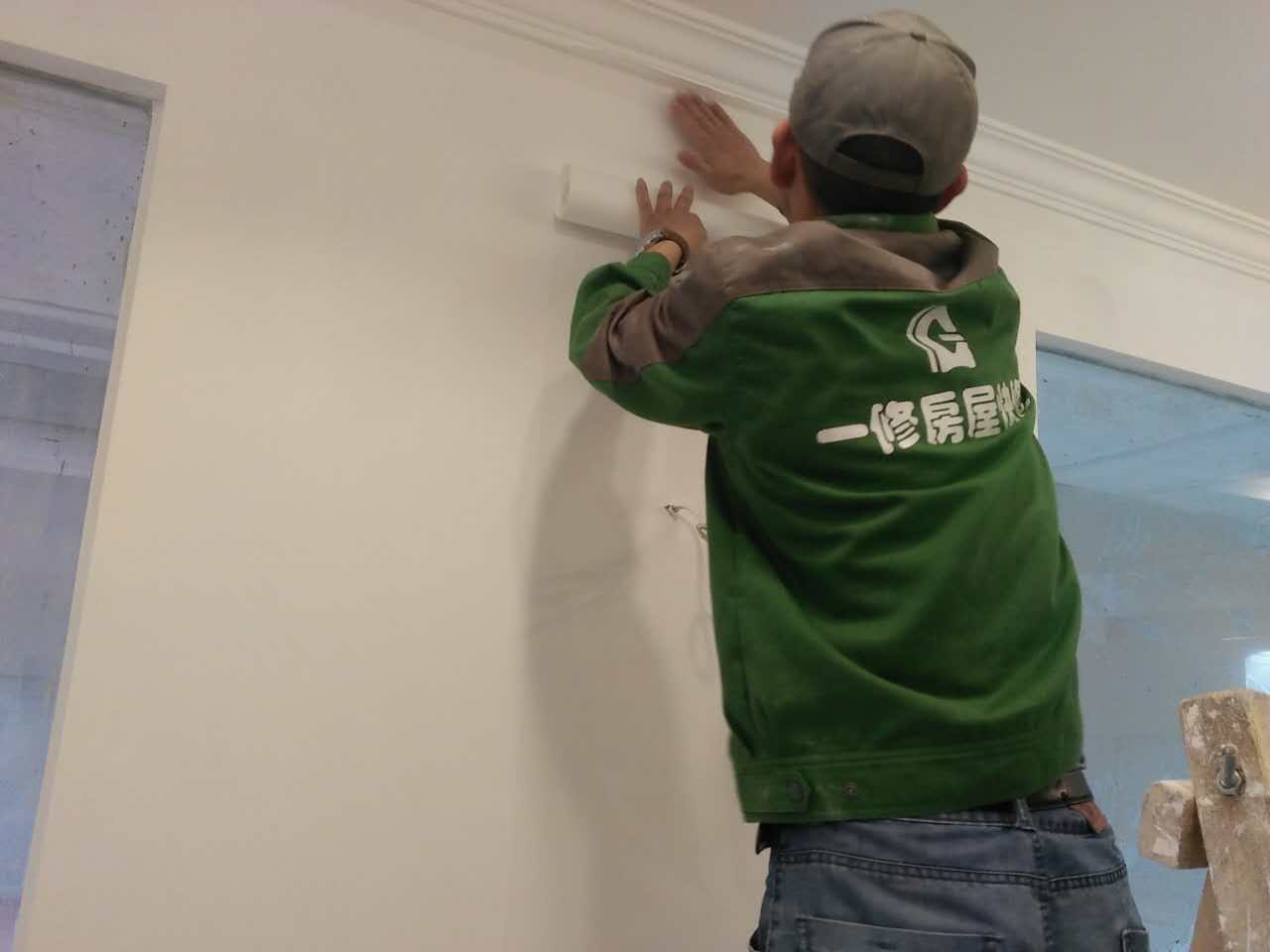 一修天溝防水、角閥安裝、貼壁紙、鋪貼