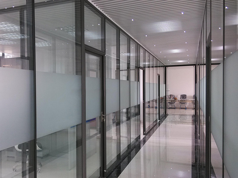 感應玻璃門維修多少錢，電動感應玻璃門