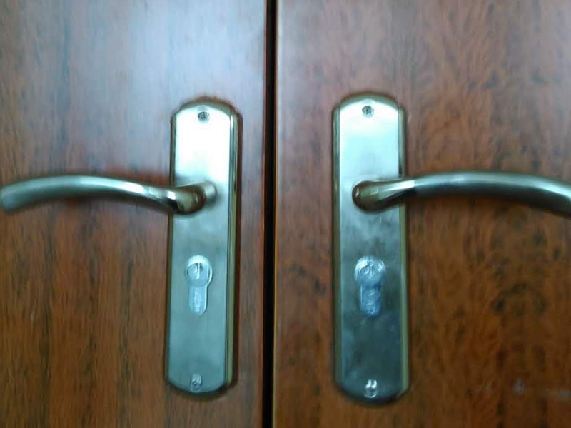 快速門(mén)維修,快速卷簾門(mén)常見(jiàn)故障及維修