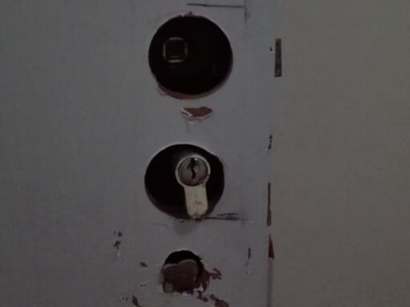 門窗安裝維修,家里門窗壞了，可以要求