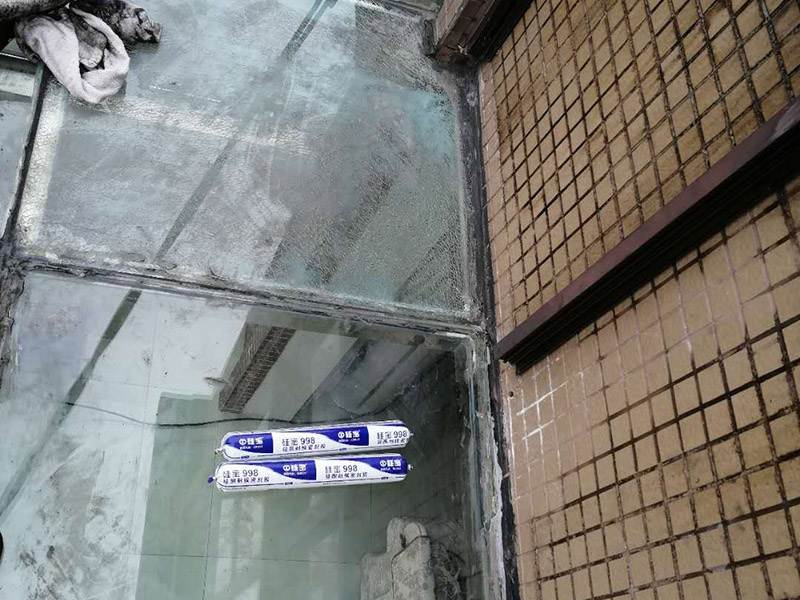 開小型裝飾公司多少錢，主要是看開在什