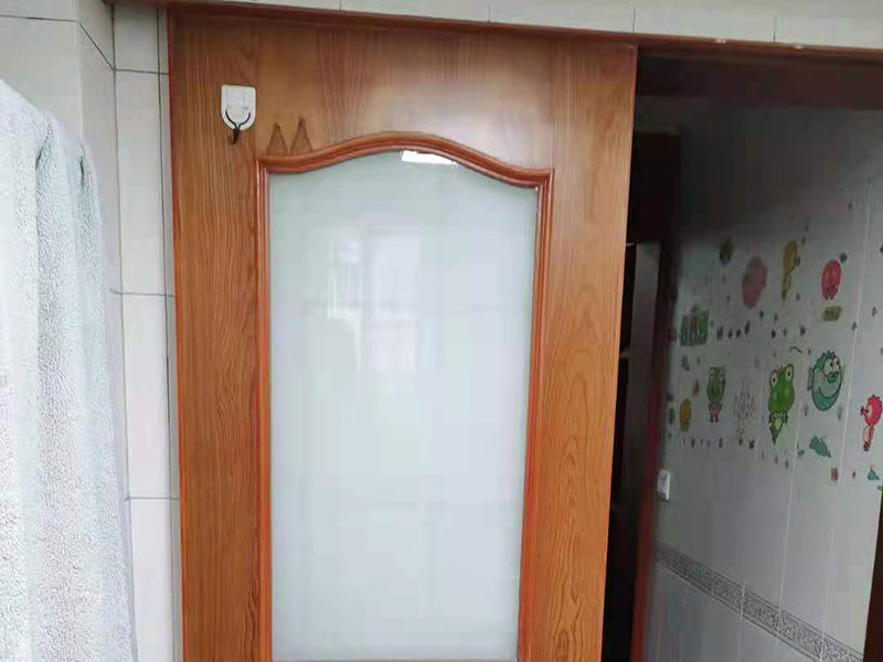 中山衛(wèi)生間安裝什么門(mén)比較好？