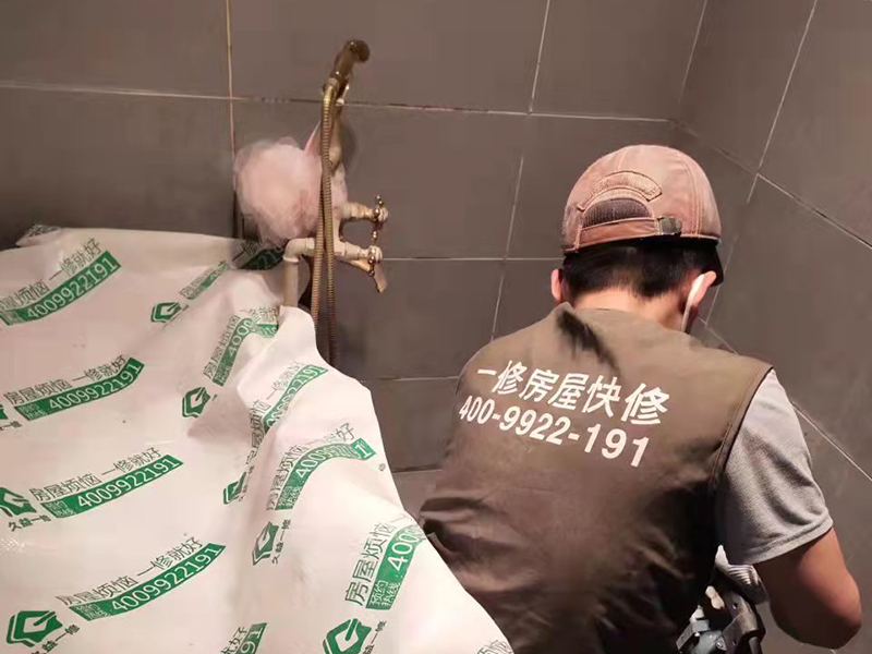 花都區(qū)地板翻新刷什么油漆好？花都區(qū)地