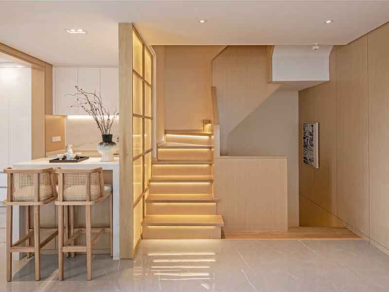 南京市下關區(qū)樓梯間裝修效果圖