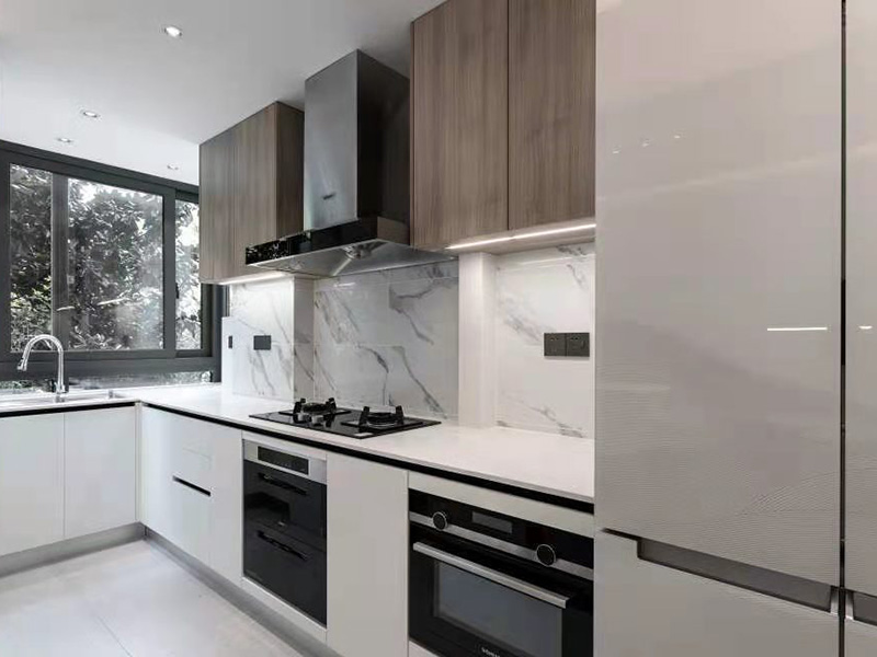 武漢市洪山區(qū)三口之家簡單裝修設(shè)計-廚房設(shè)計