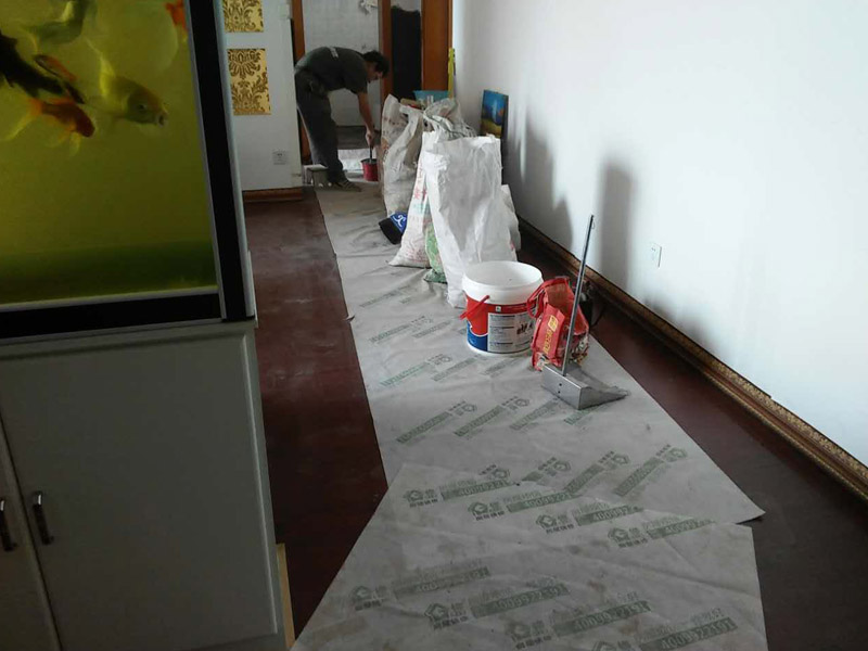 衛(wèi)生間門(mén)邊防潮