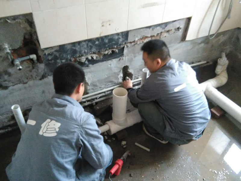 衛(wèi)生間墻面滲水